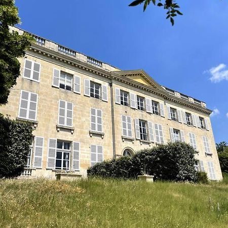Appartement Romantique Jacuzzi, Au Chateau A 30 Min De Paris à Limay Extérieur photo
