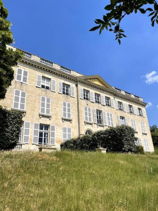 Appartement Romantique Jacuzzi, Au Chateau A 30 Min De Paris à Limay Extérieur photo