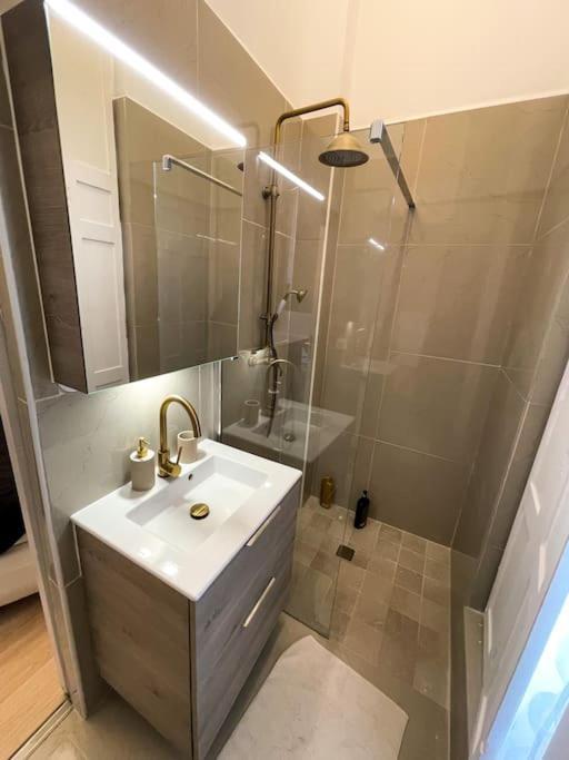 Appartement Romantique Jacuzzi, Au Chateau A 30 Min De Paris à Limay Extérieur photo